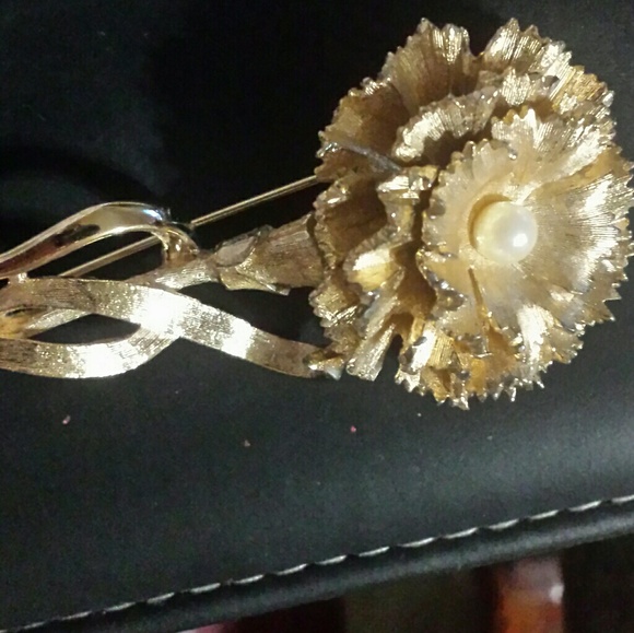 Boucher Jewelry - Boucher brooch Boucher Jewelry - Boucher brooch